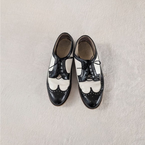 Hyde Other - Hyde Vintage Black & White Wingtaill Bowling Oxfords Shoes - Size 8
